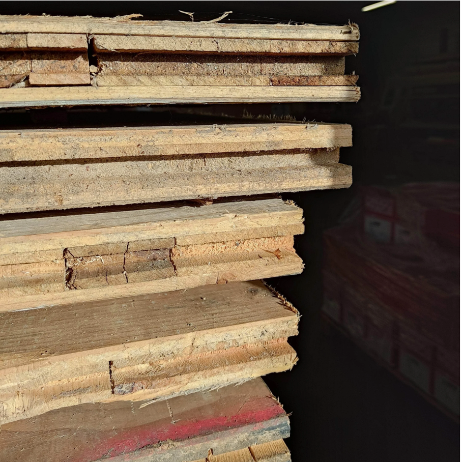 Comment rajeunir ou restaurer du bois de réemploi ? - Magazine Articonnex